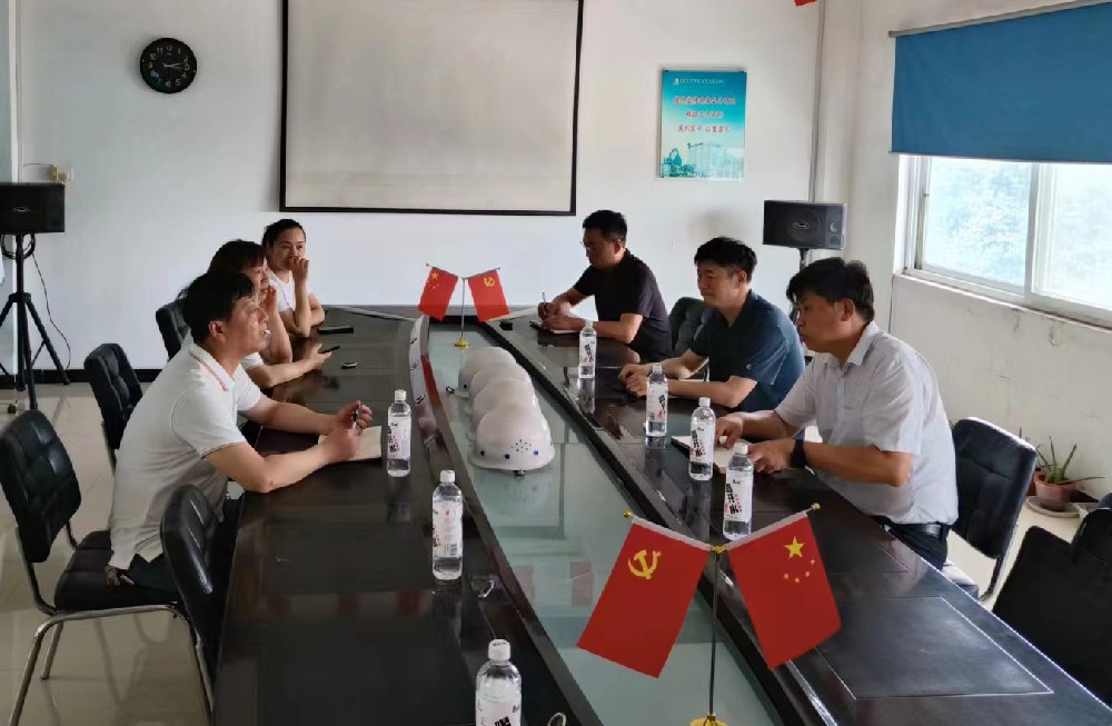 【万人助万企】卫辉市市委副书记孟昕到丰博水泥调研走访